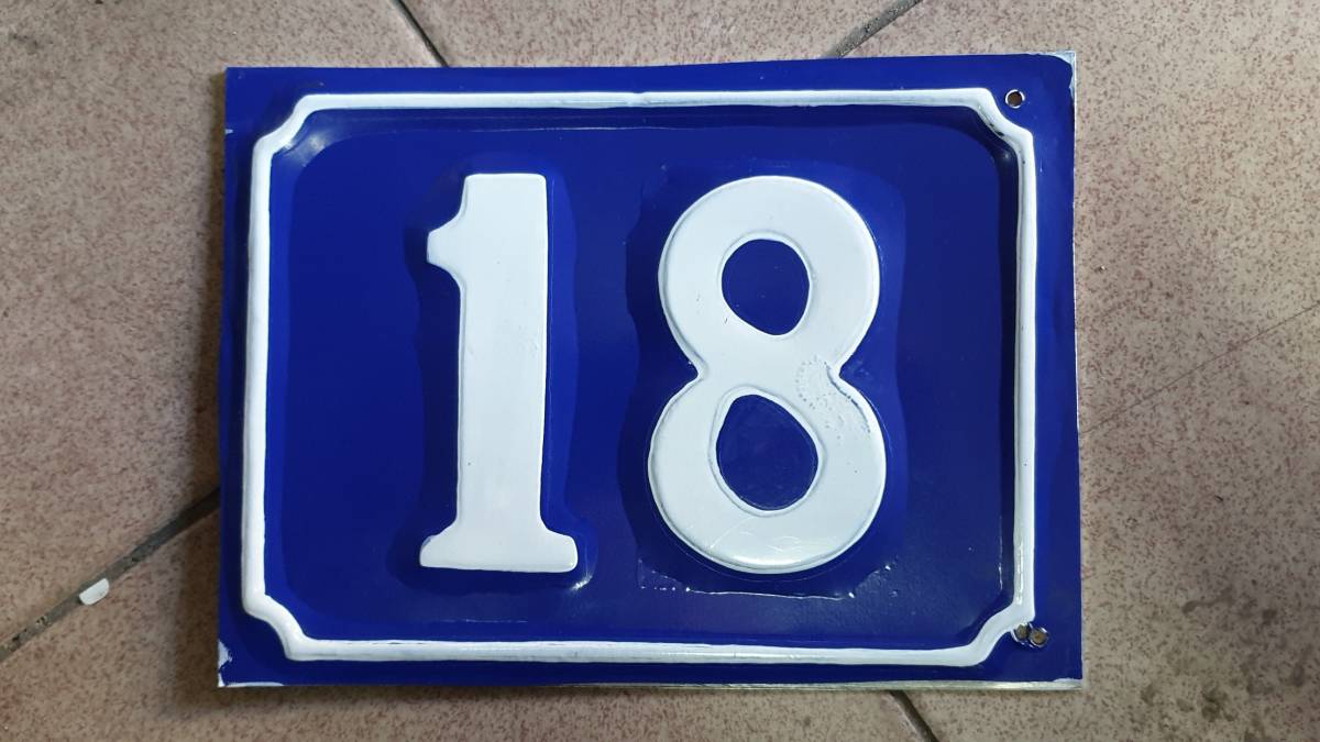 Ý nghĩa số 18 trong số nhà