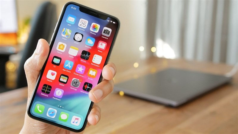Màn hình tai thỏ tối ưu diện tích hiển thị và tích hợp Face ID