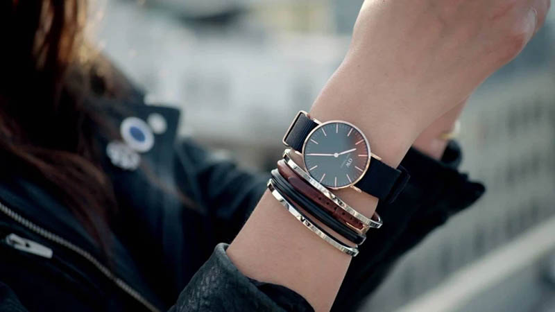 dong ho Daniel Wellington cho nu sang trong