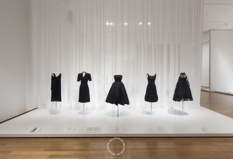 Mẫu Little Black Dress của Chanel