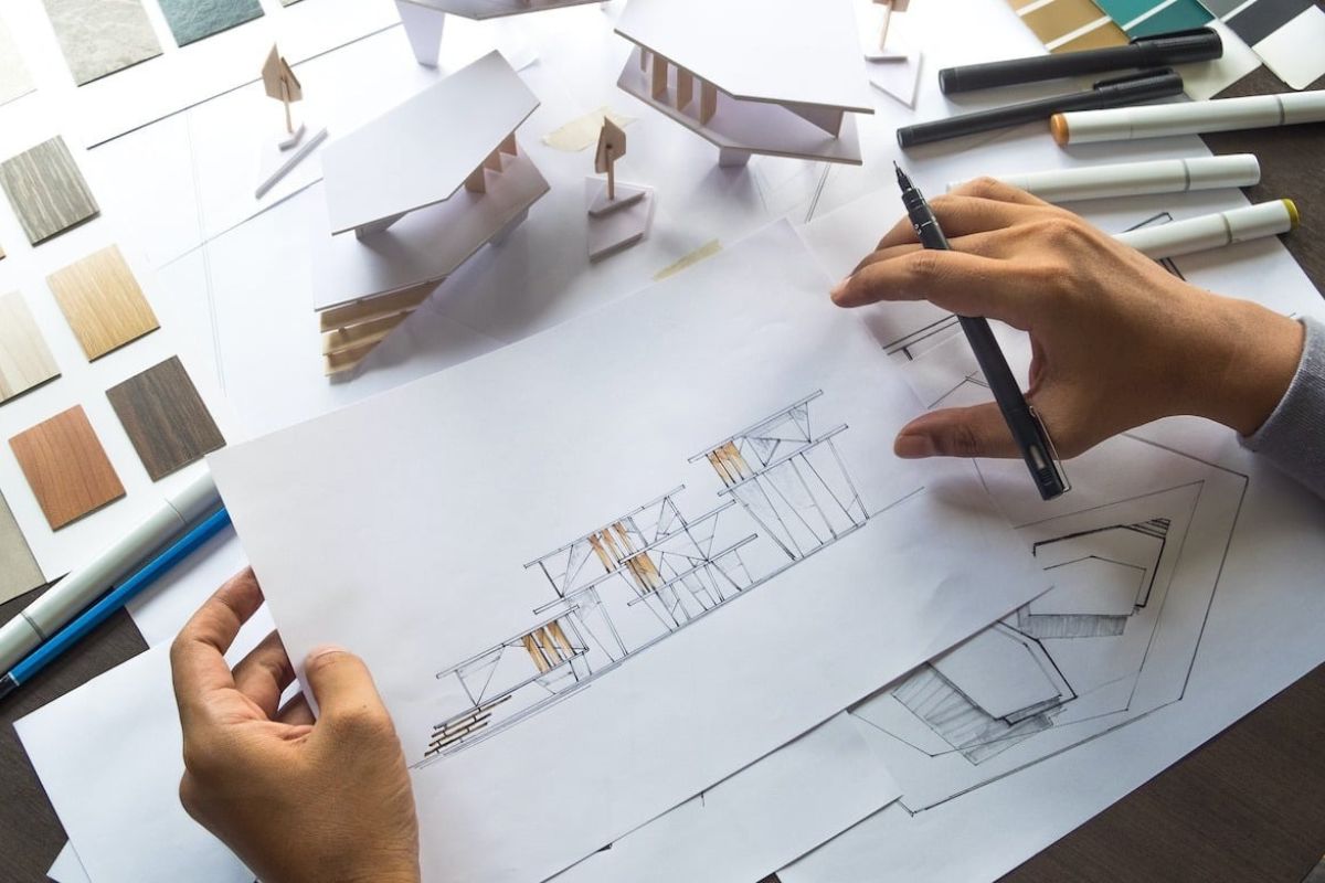 Công dụng của bản vẽ thiết kế nhà ở giai đoạn ý tưởng là chuyển tải mong muốn thành hình ảnh cụ thể, để gia chủ hình dung công trình trước khi bắt tay vào thi công (Ảnh: Sưu tầm)