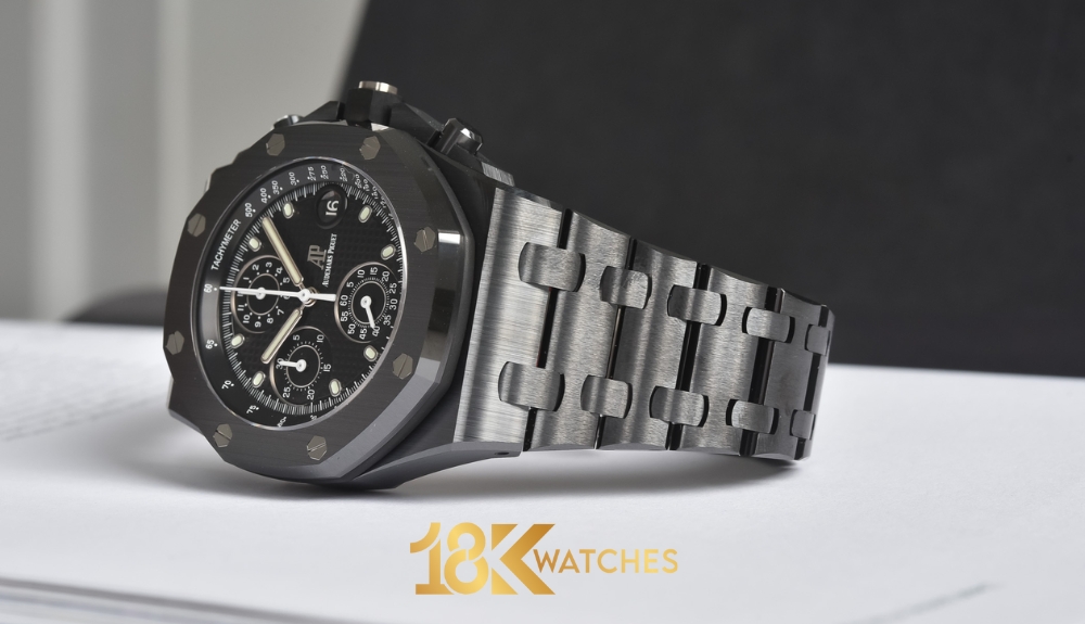 Mỗi chi tiết của đồng hồ Audemars Piguet chính hãng đều được hoàn thiện thủ công bởi những nghệ nhân bậc thầy
