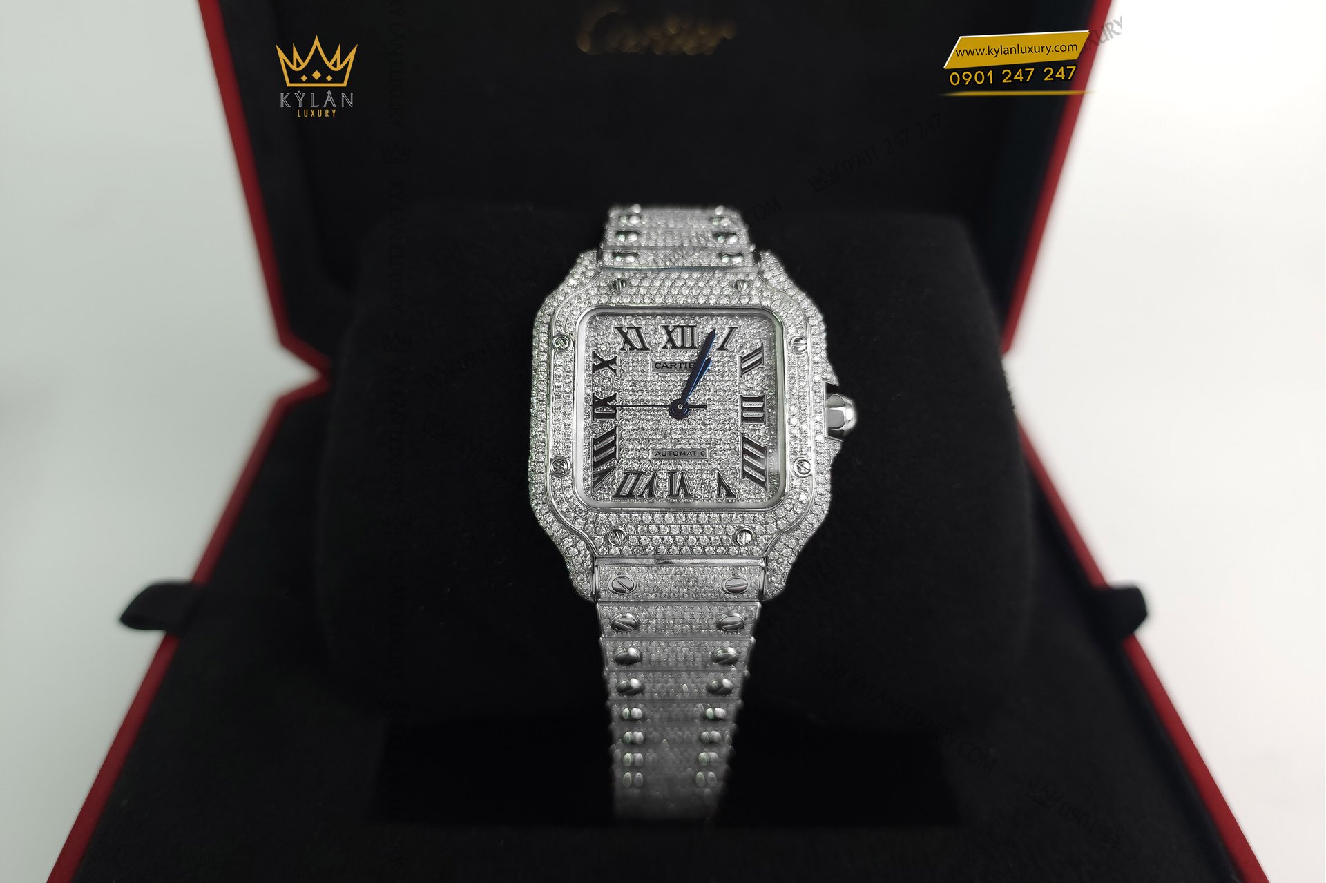 Kỳ Lân Luxury dong ho cartier santos de cartier medium size custom diamond wssa0029 3 1 Đồng hồ Cartier Santos De Cartier Medium Size Custom Diamond