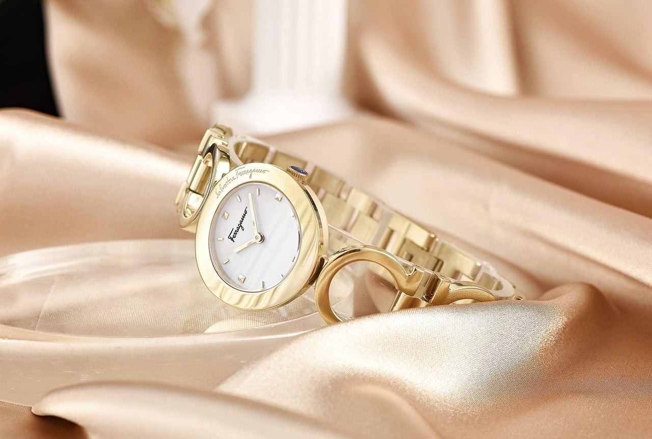 Đồng Hồ Nữ Salvatore Ferragamo Duo Moonphase 28mm SFMN00322 Màu Xanh Vàng Hồng | Vua Hàng Hiệu