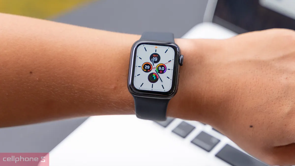 Đồng hồ thông minh Apple Watch