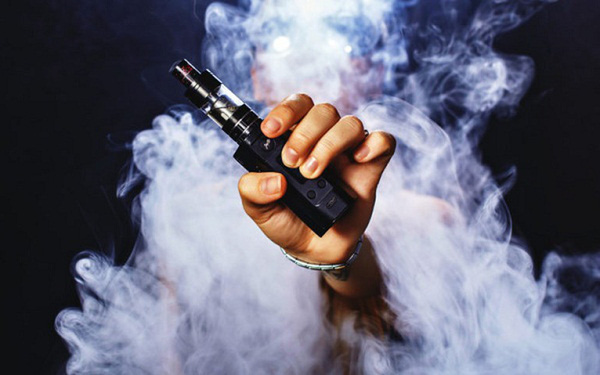Hút Vape gây hại cho não bộ cho các em thiếu niên - Ảnh minh họa.