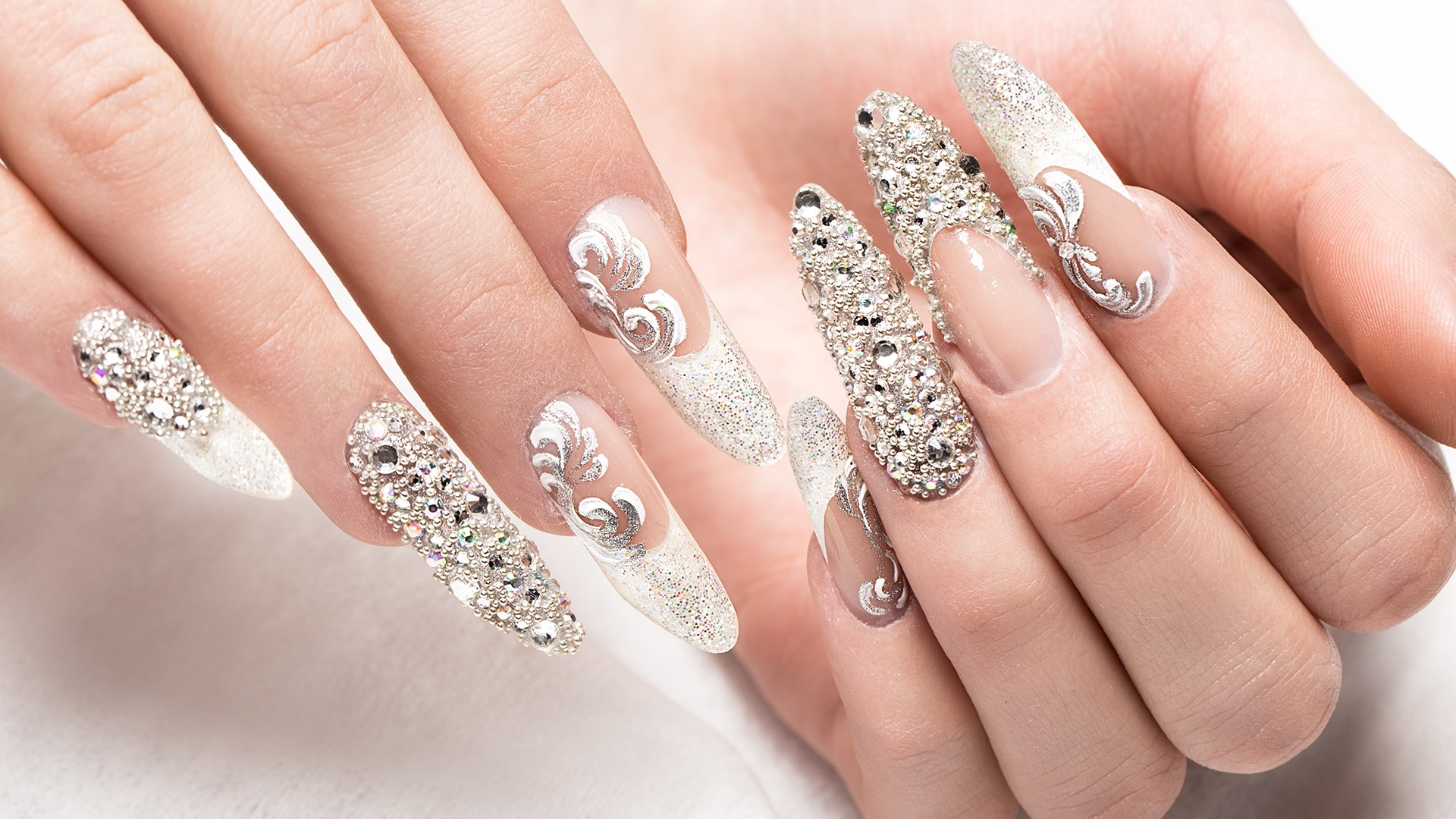 mẫu nail chụp ảnh cưới
