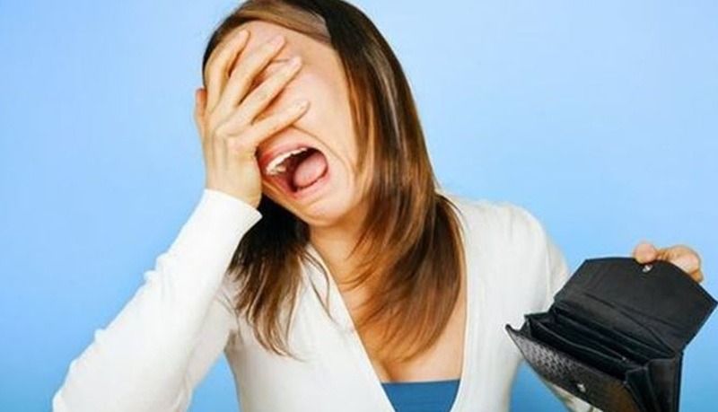 Meme hết tiền