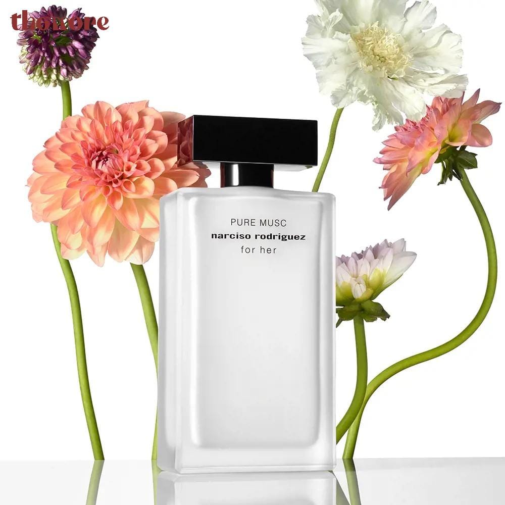Nước hoa màu trắng Narciso mùi xạ hương