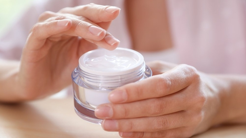 Bí quyết chọn mỹ phẩm dành cho phụ nữ cho con bú an toàn và hiệu quả 2