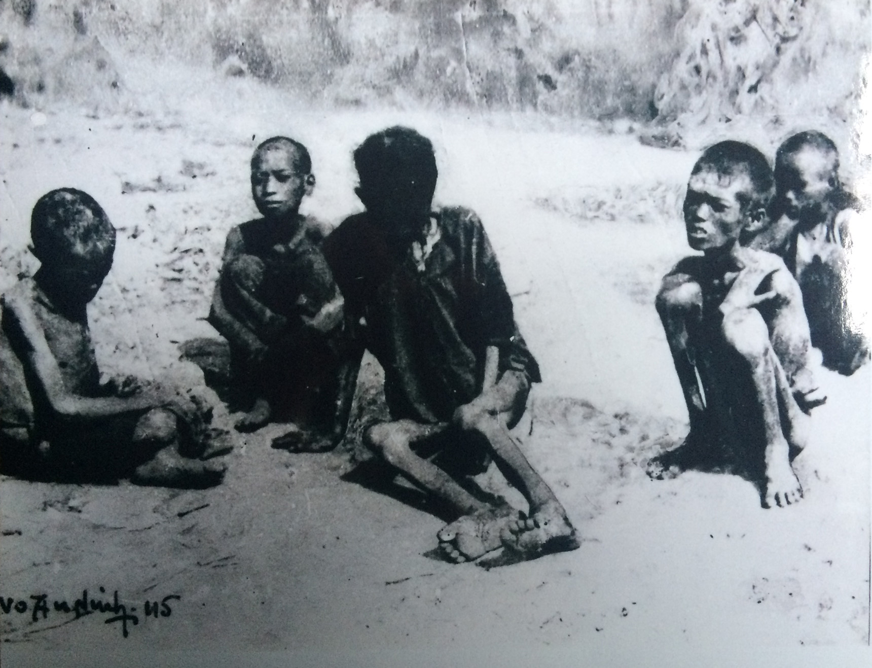 Chuyện ăn thịt người bi thảm trong nạn đói năm 1945