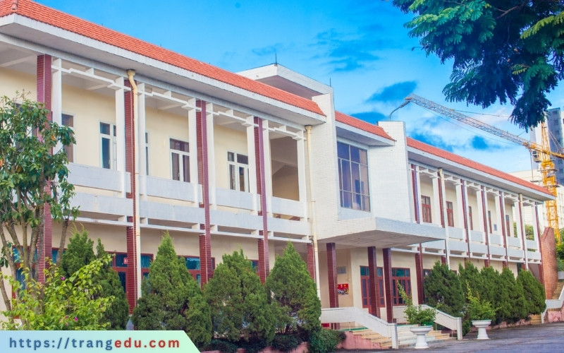 truong dai hoc ngoai thuong co so quang ninh tuyen sinh