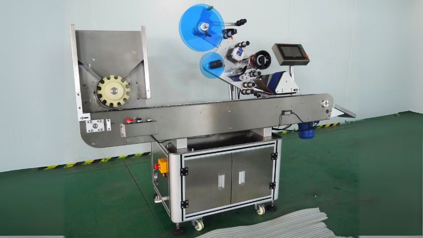 Máy dán nhãn được cấu tạo ra sao?
