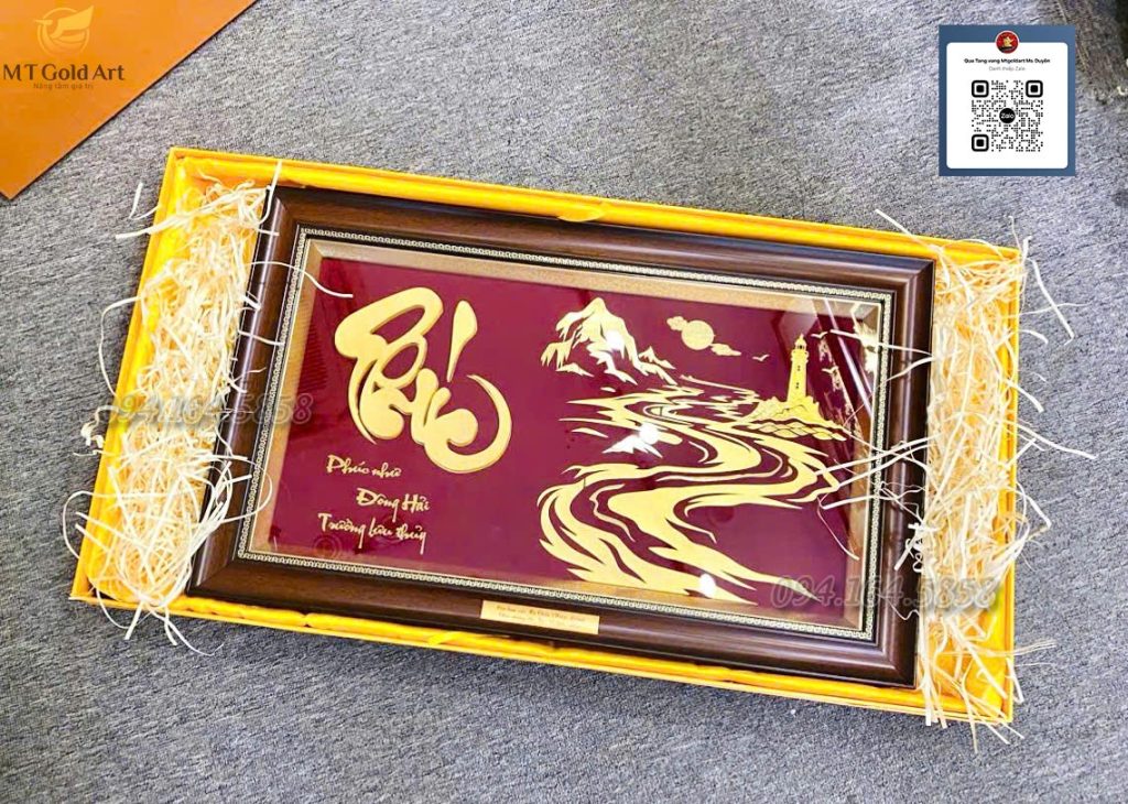 Quà tặng mừng thọ ý nghĩa- tranh chữ phúc dát vàng