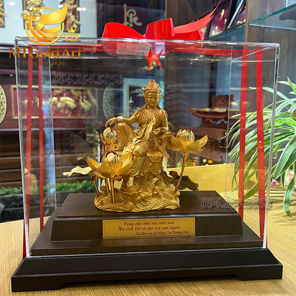 Quà mừng cha thượng thọ- tượng quan âm dát vàng