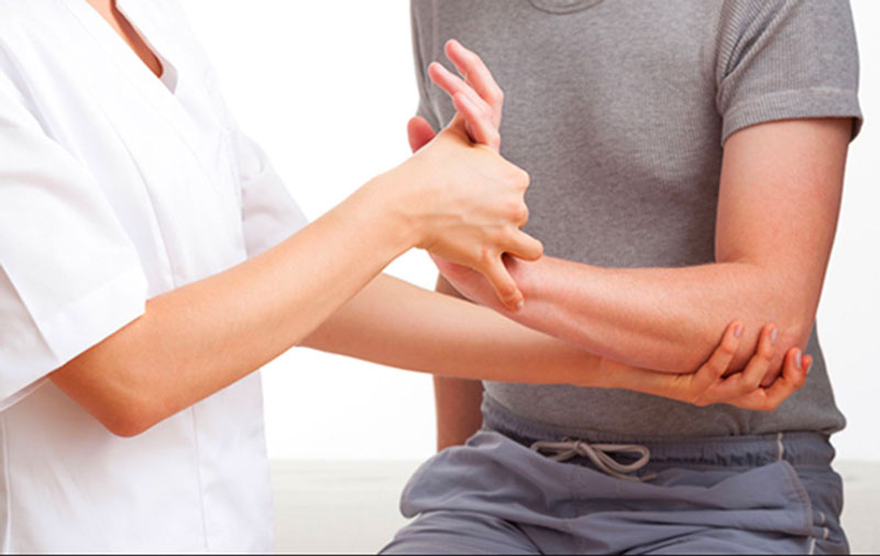 Một số công việc đặc thù cũng có thể khiến bạn bị đau khuỷu tay