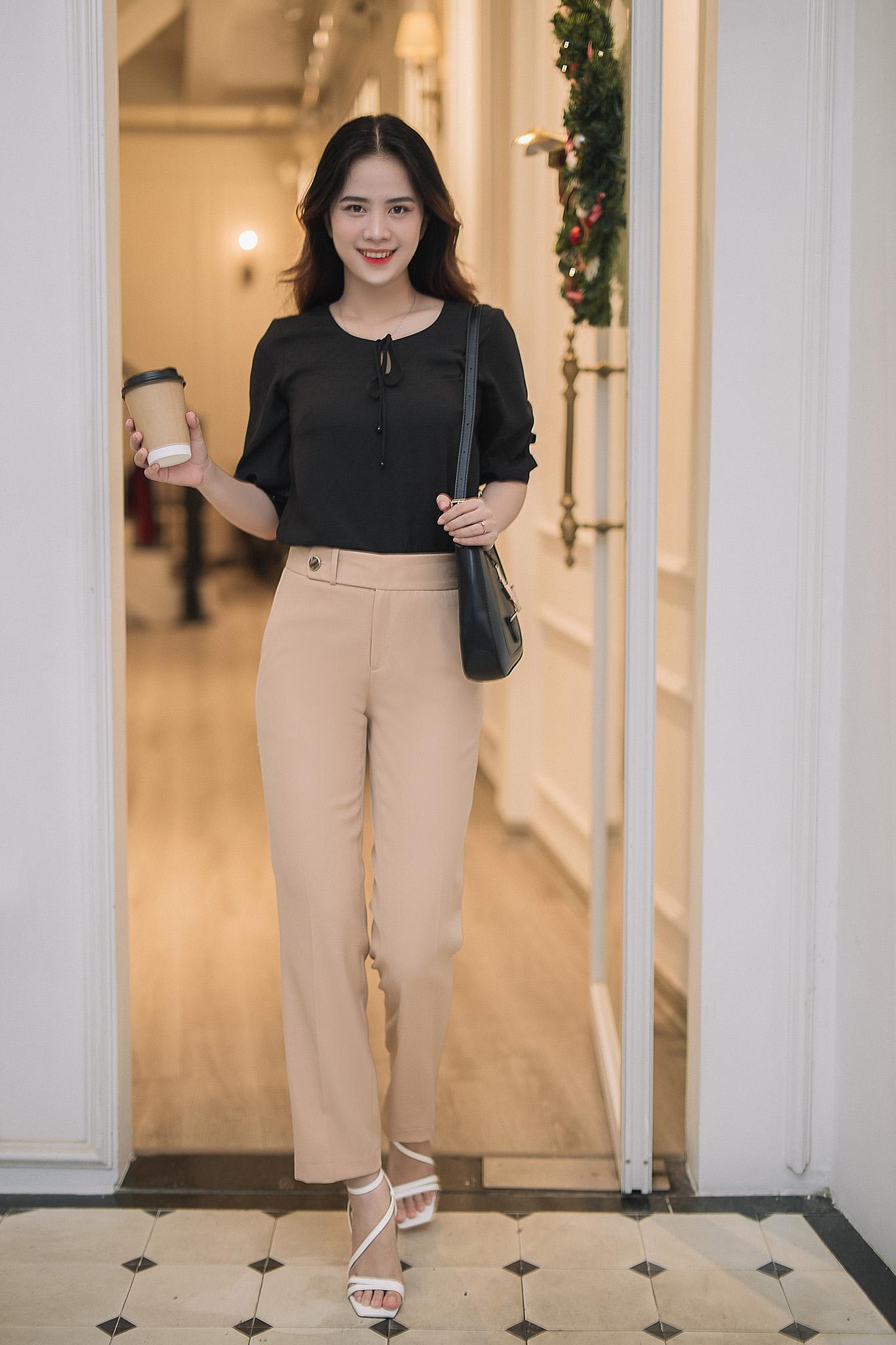 V.ESSE mang đến cho các nàng những thiết kế vừa xinh vừa thanh lịch với mức giá chưa từng có.