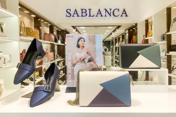 Sablanca đã thành công đem đến những sản phẩm giày cao gót nữ với xu hướng hiện đại, trẻ trung