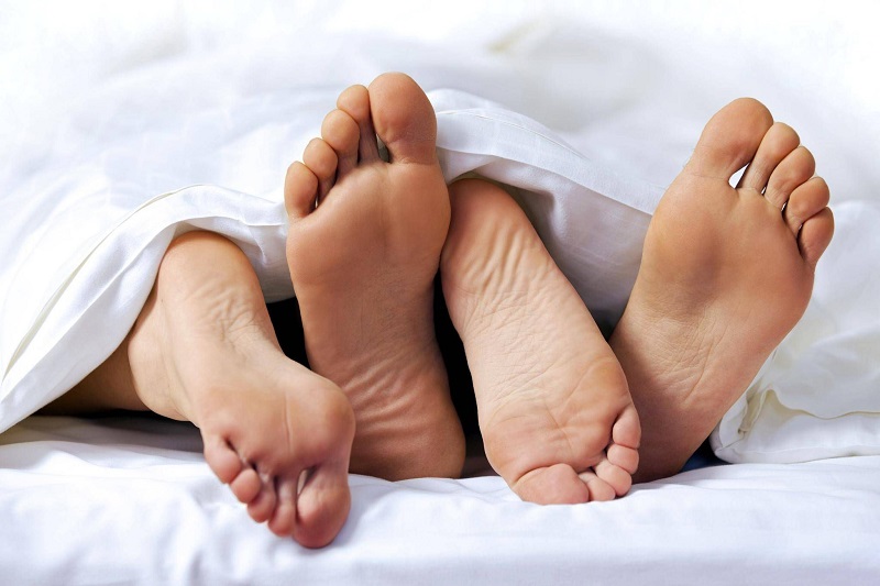 Quan hệ quá nhiều có thể khiến tinh trùng yếu và giảm số lượng