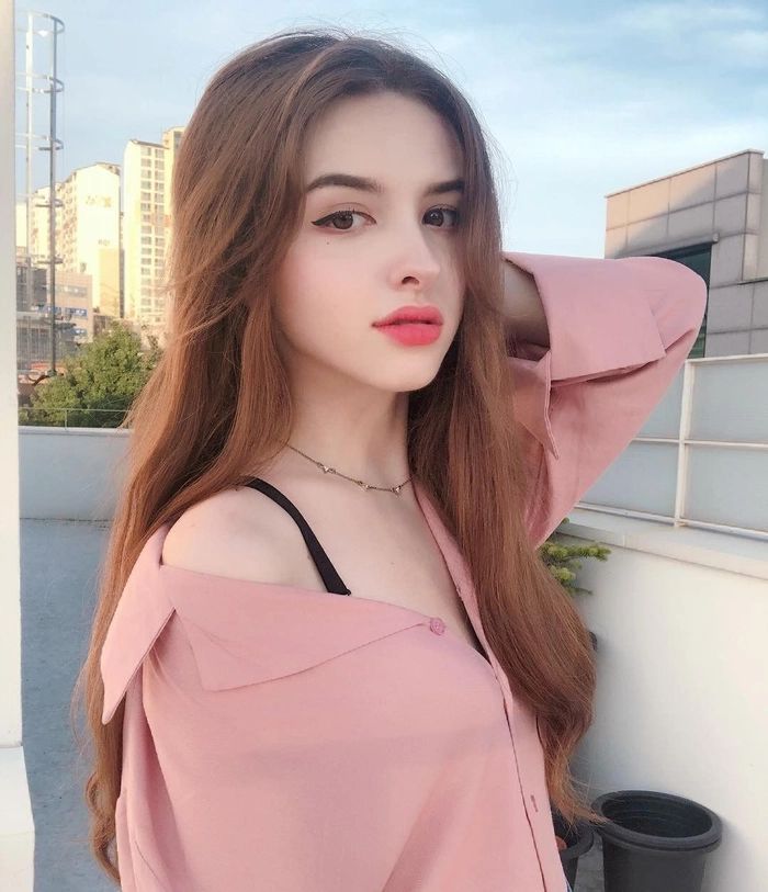 Gái đẹp nước ngoài phong cách thời trang