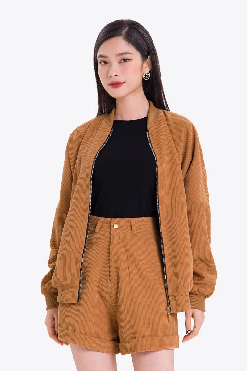 Cách Phối Đồ Với Áo Bomber Nữ