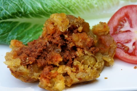 Bolon de verde: Ecuadorian mashed green plantain dumpling balls with cheese