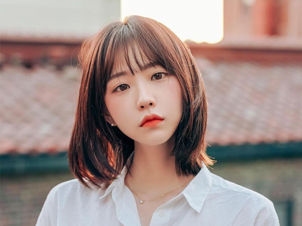 Tóc ngắn không uốn cho mặt trái xoan