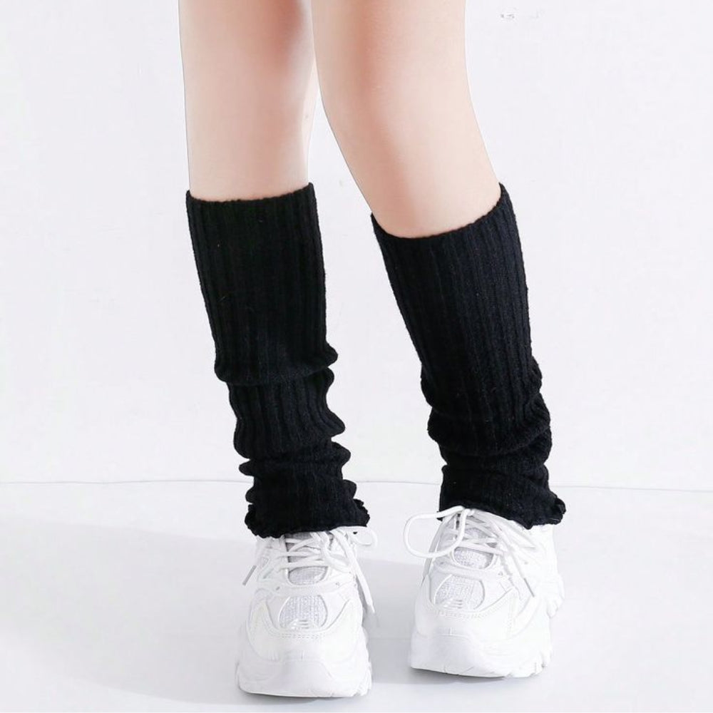 phối đồ với tất cổ cao