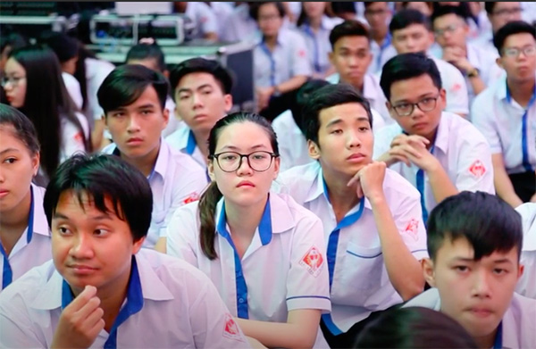 Sơ mi đồng phục trường Lý Tự Trọng