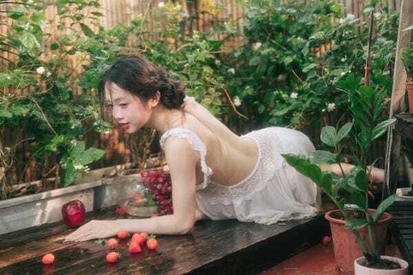 Ảnh gái xinh 18+ da trắng hồng hoàn hảo