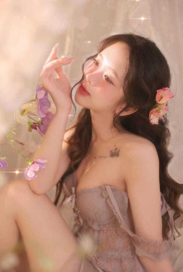 Ảnh gái xinh 18+ khoe body quyến rũ cực hot