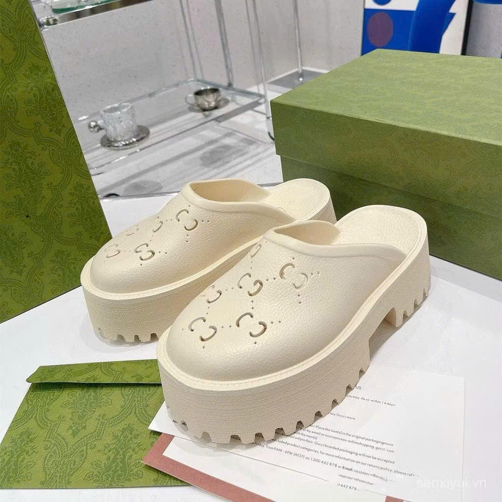 Dép Gucci Platform Perforated G Sandal Cream (2)