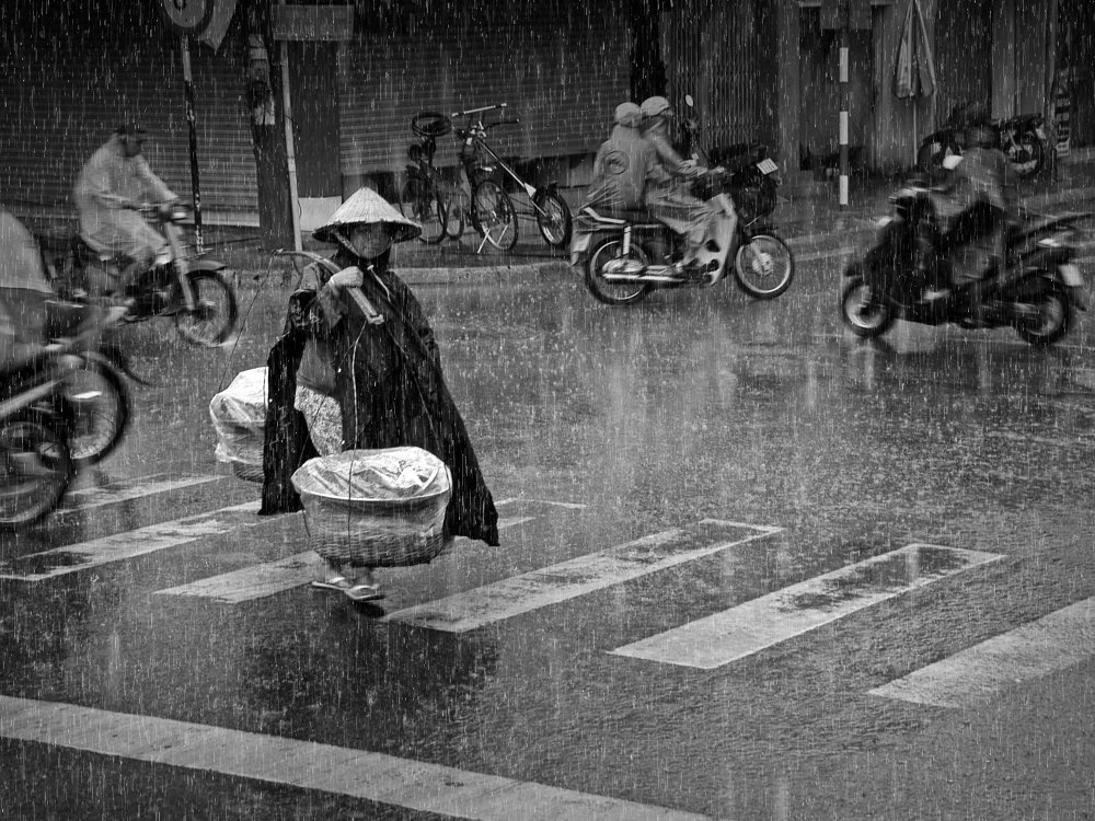 Hình ảnh về người mẹ đang lao động