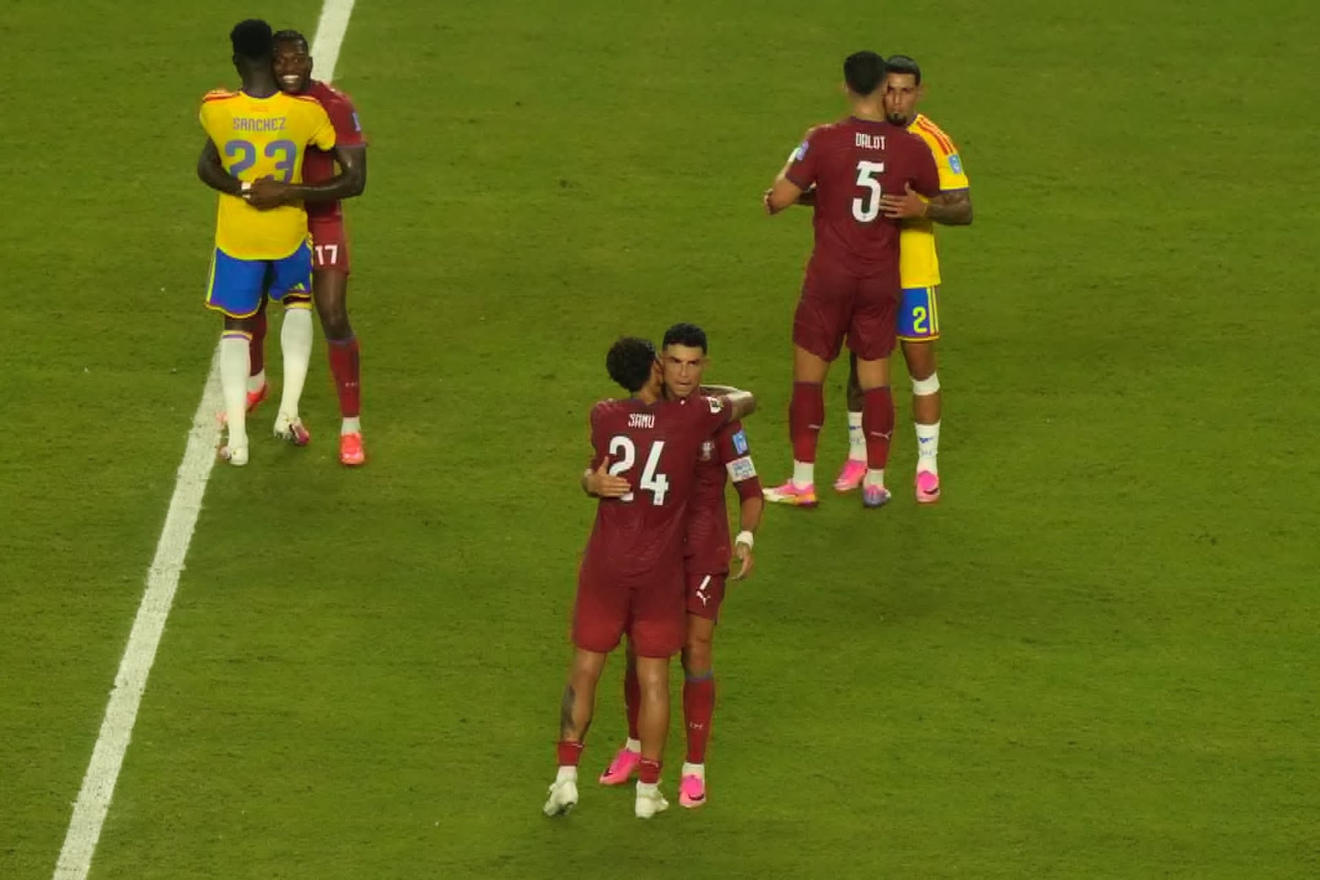 Cristiano Ronaldo lại “tàng hình”, nên dự bị ở ĐT Bồ Đào Nha? - Báo và Phát thanh, Truyền hình Lạng Sơn
