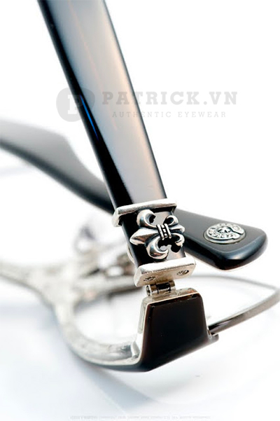 gọng kính Chrome Hearts