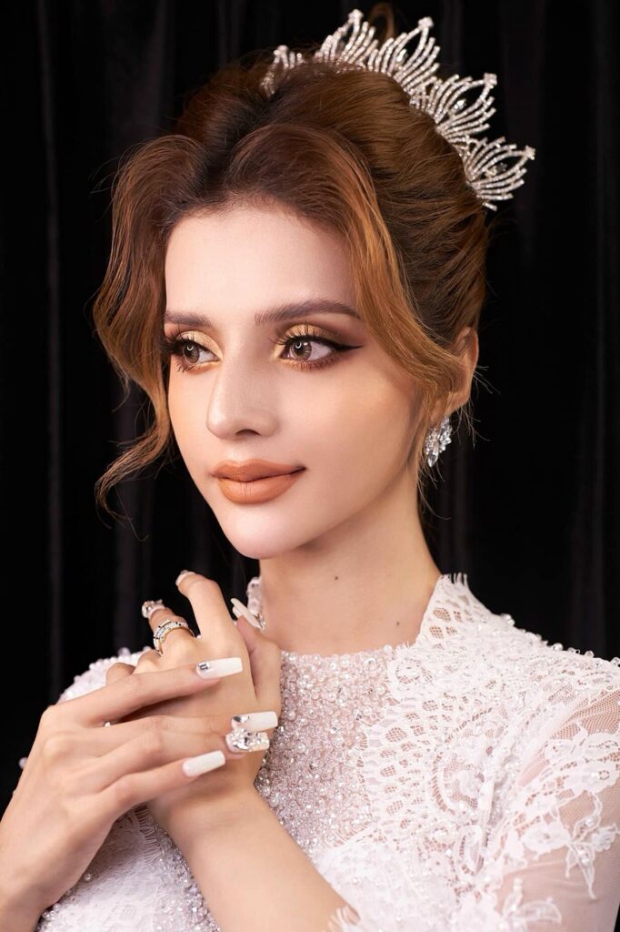 makeup cô dâu tone tây nude tại Vanmiu Beauty
