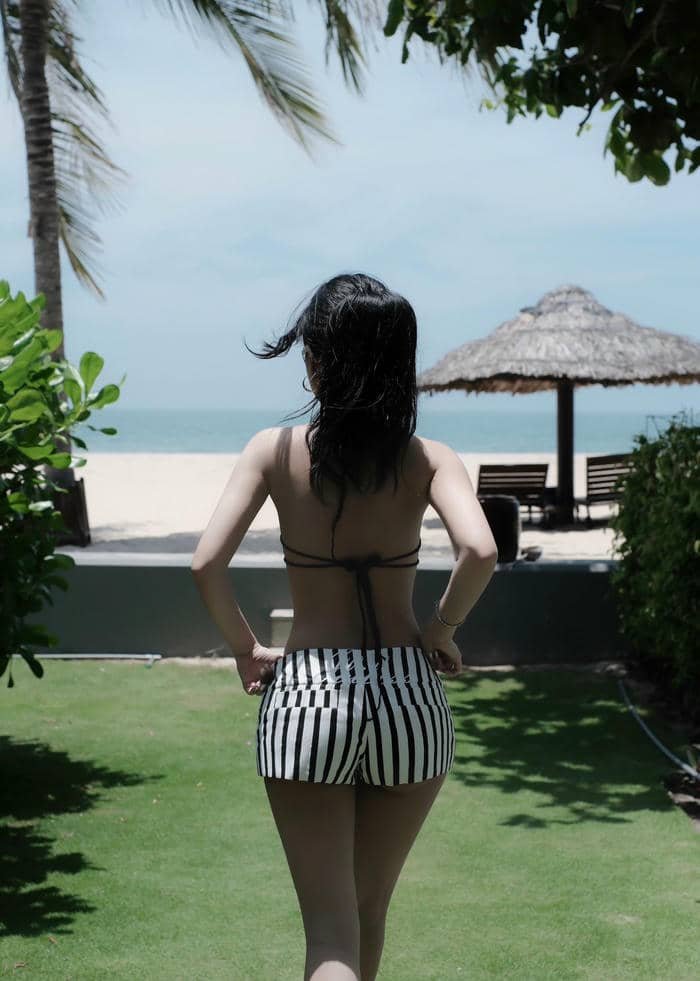 tải ảnh Lê Kim Loan bikini cực nóng bỏng
