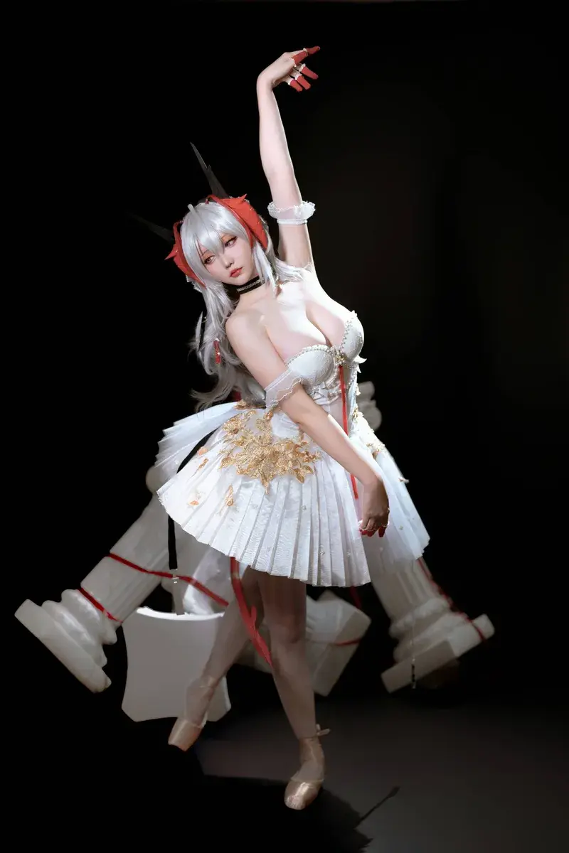 Cosplay ballerina dâm vú bự lồn ướt rung
