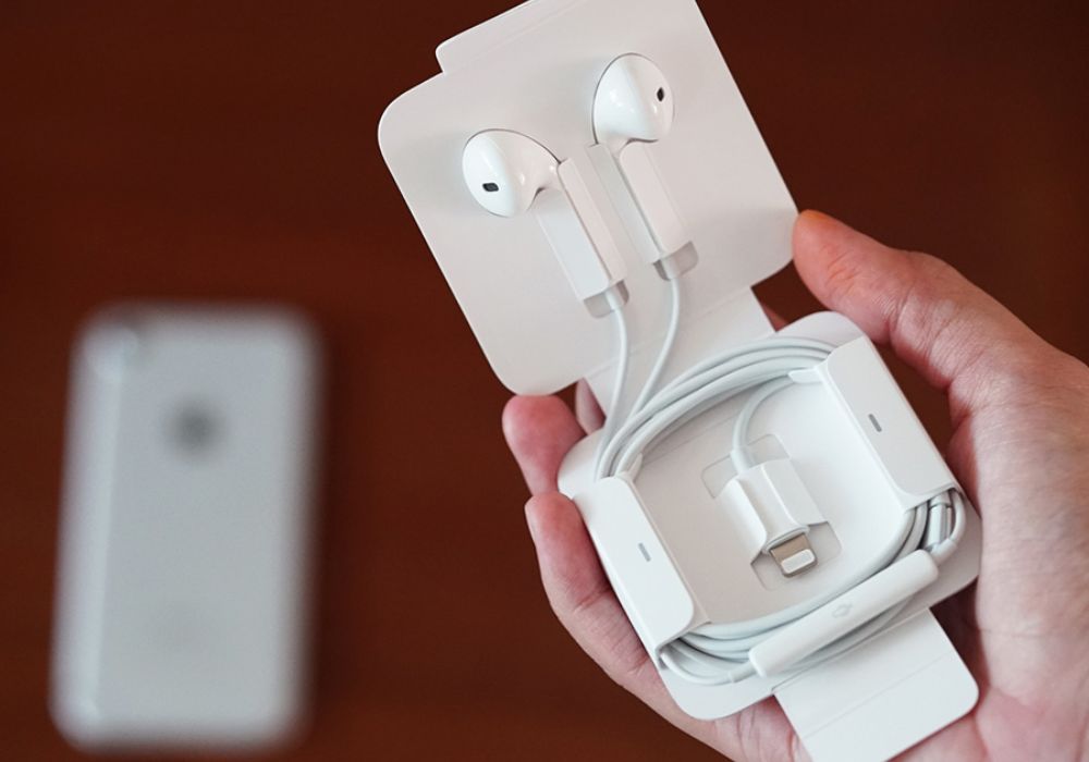 Tai nghe có dây Apple EarPods Lightning