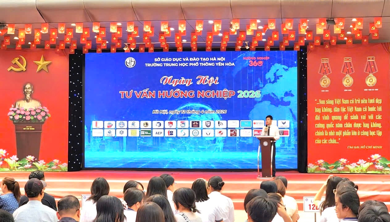 1204-thpt-yen-hoa-tu-van-ts1.jpg?w=1130