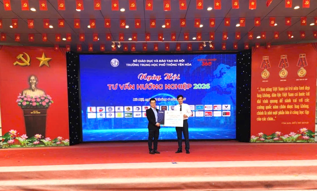 1204-thpt-yen-hoa-tu-van-ts9-dinh-tue.jpg?w=1130