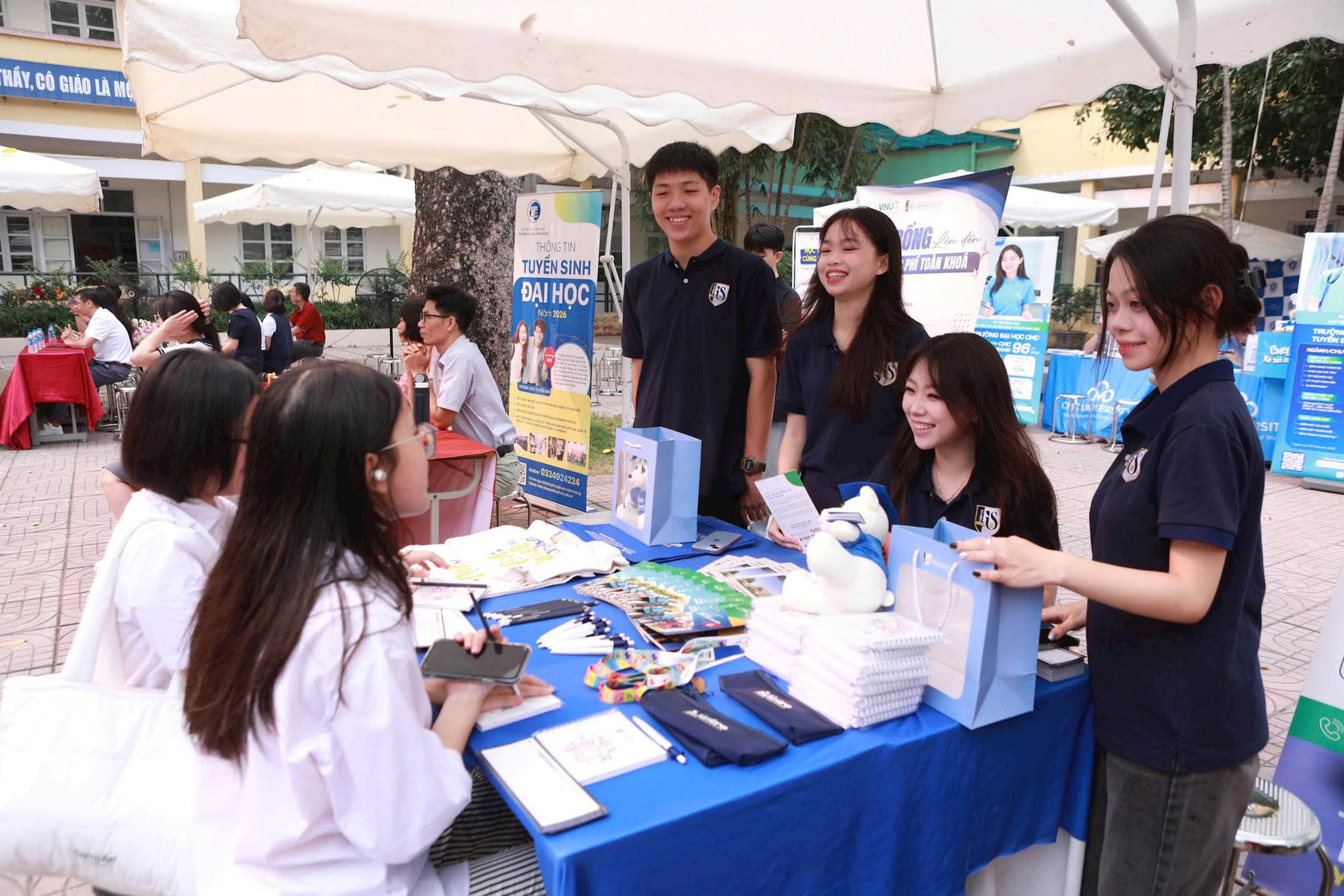 1204-thpt-yen-hoa-tu-van-ts7.jpg?w=1130