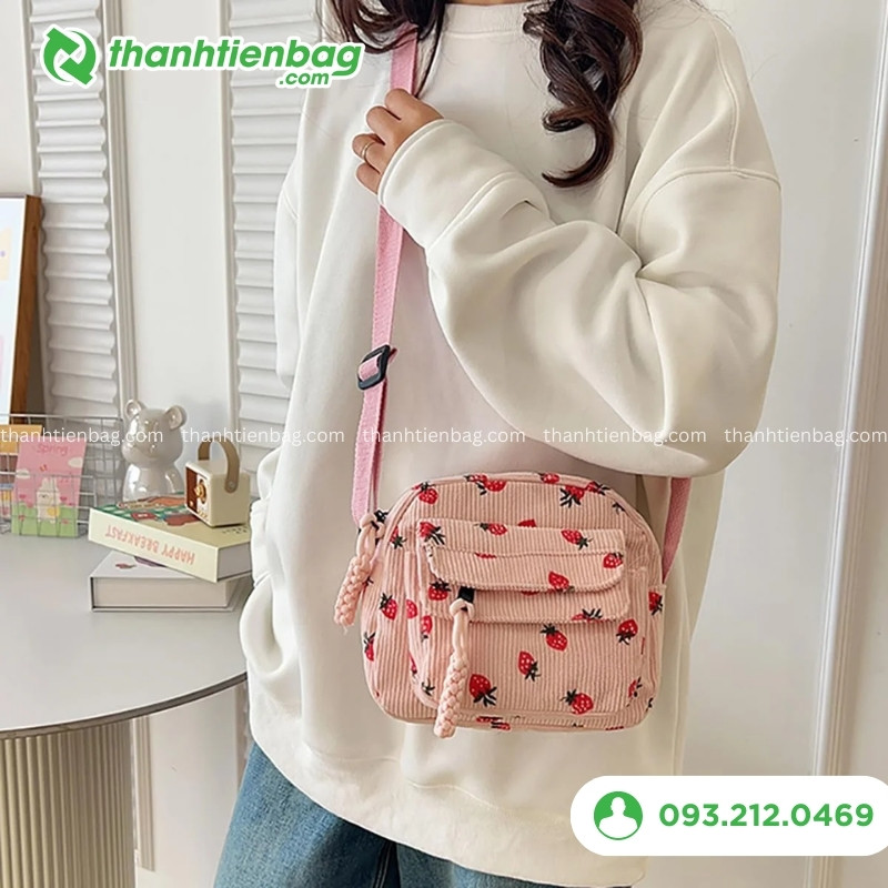 túi canvas đeo chéo hoạ tiết