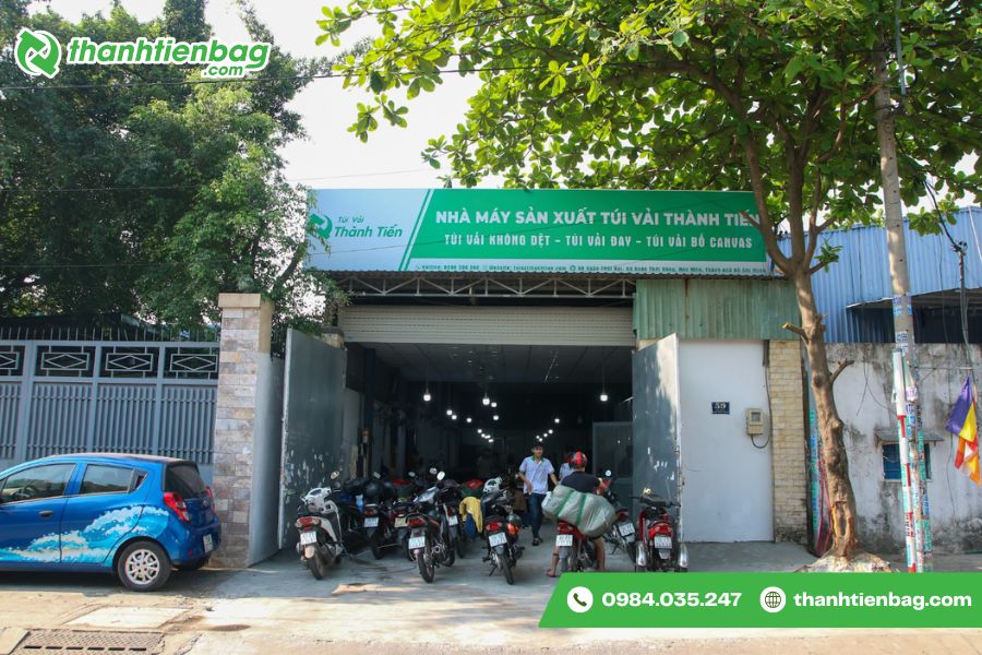 Xưởng may túi vải đeo chéo nữ giá rẻ
