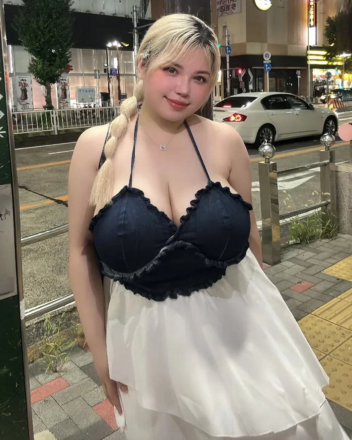 xem hình võ thị thu trang onlyfans đẹp tự nhiên